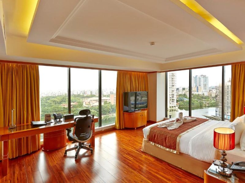 Royal Suite with Kitchenette/Jacuzzi – SSH