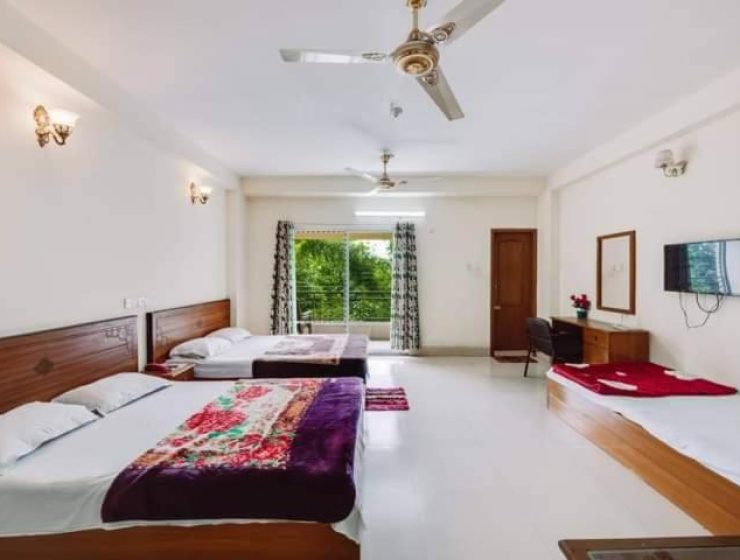 Hill Crown Hotel & Resort