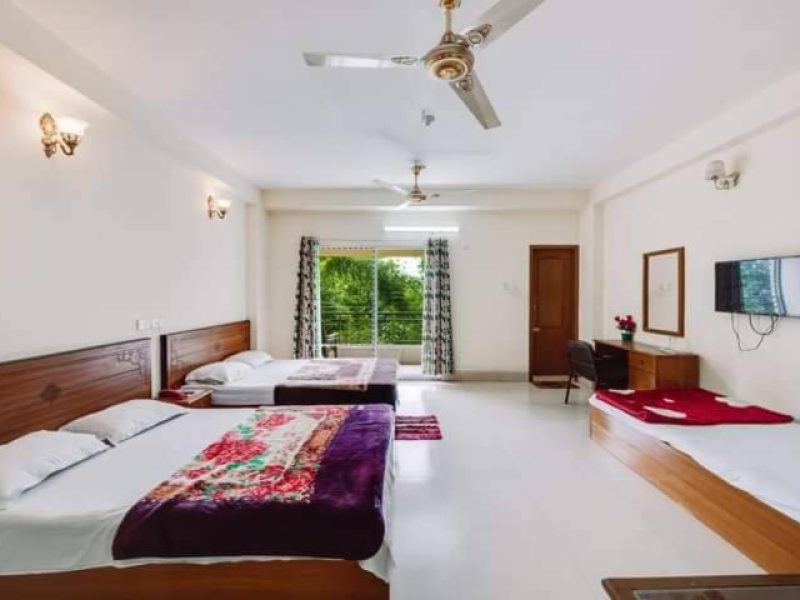 Superior Quadruple Room – HCHR