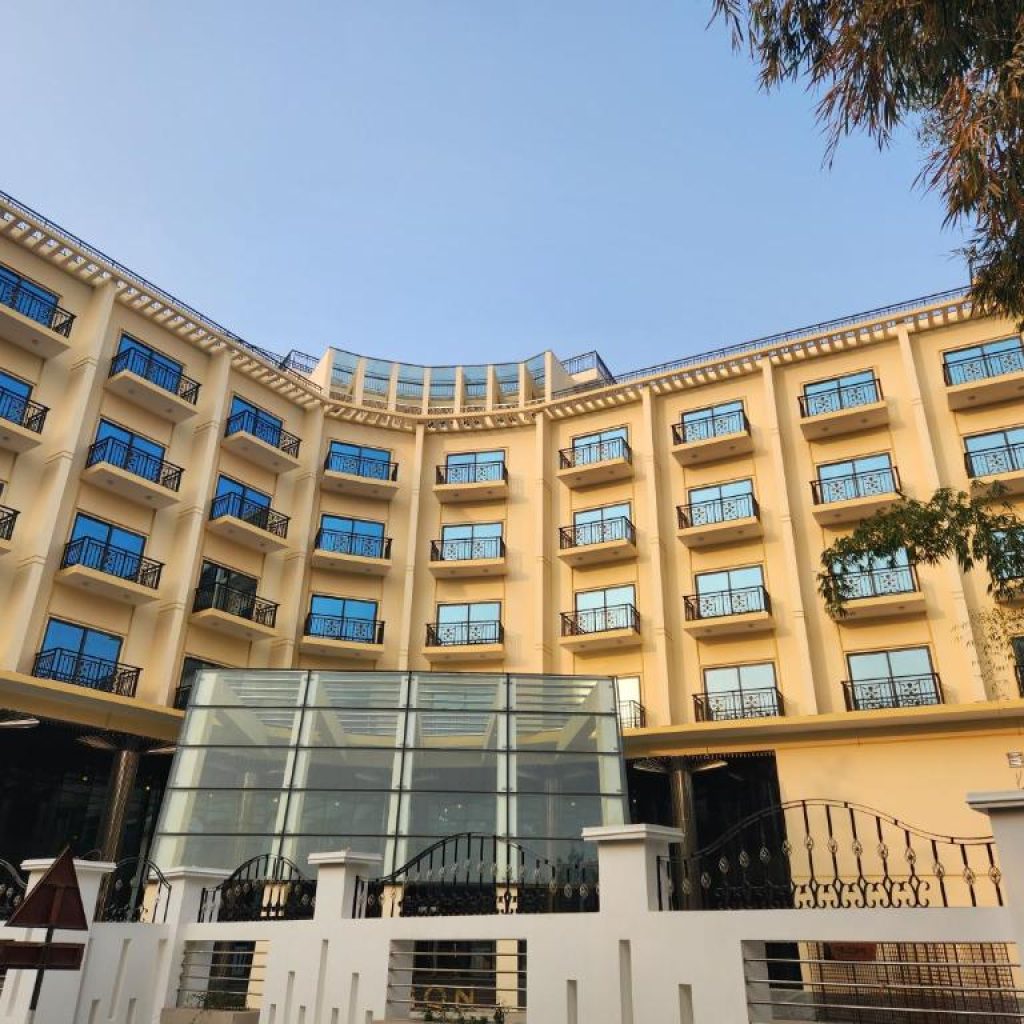 Paragon Hotel & Resort