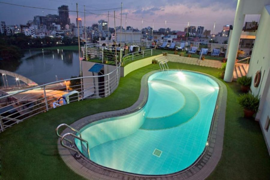 Lakeshore Hotel & Apartments