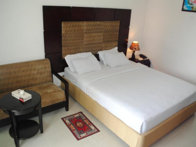 Deluxe Queen Room with Two Queen Beds – HM