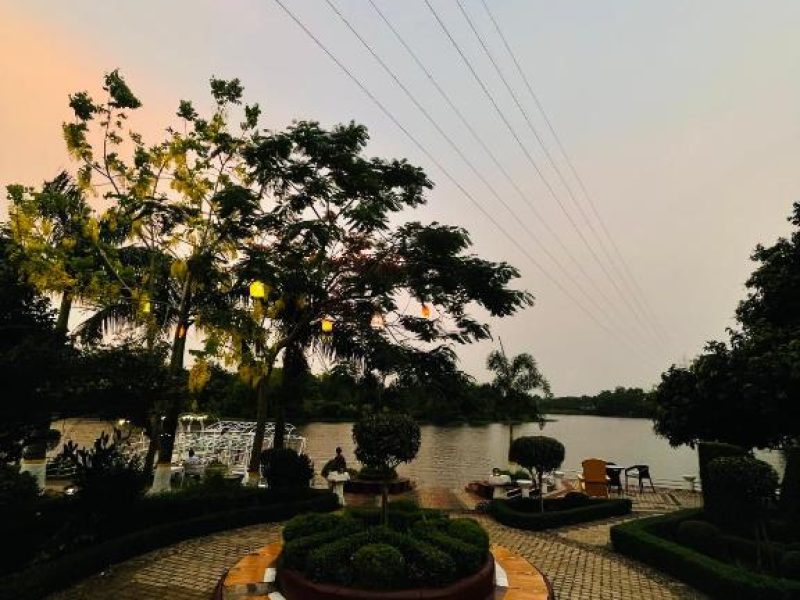Triple Room with Lake View – RR