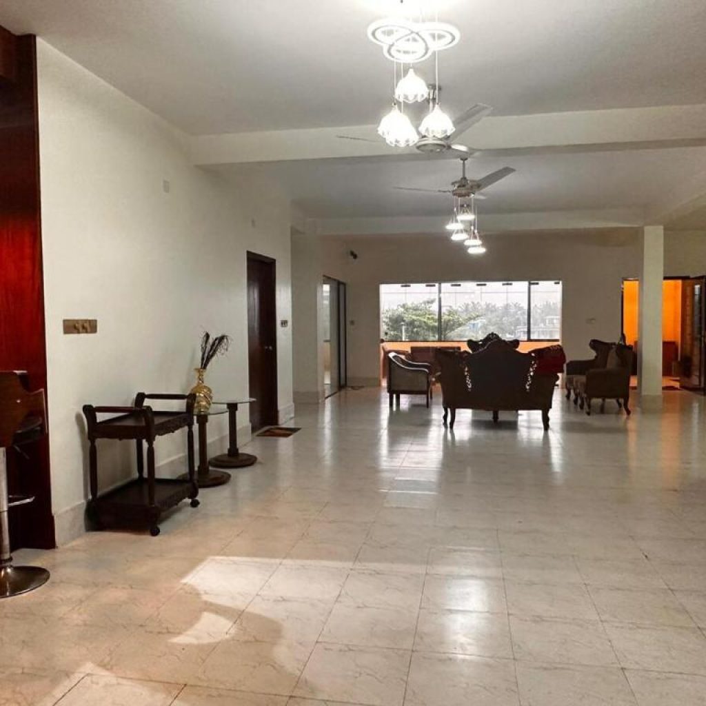 3 BR Luxury Home with 5 Baths, Office & Staff Room