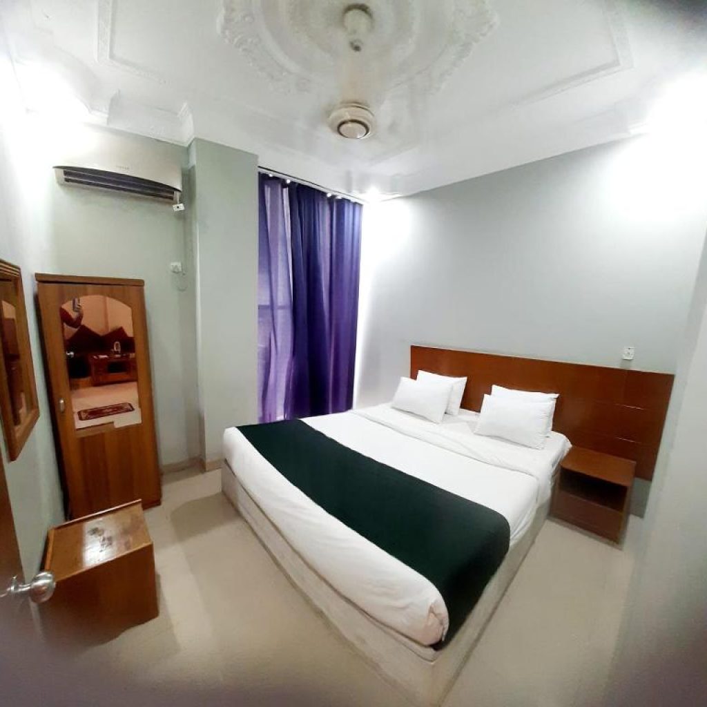 Hotel Bay Marina