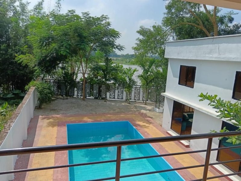 Deluxe Double Room with Balcony – NNNBTR