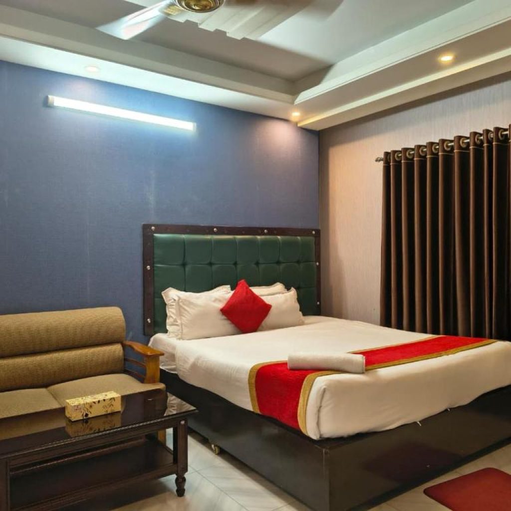 Hotel White Stone