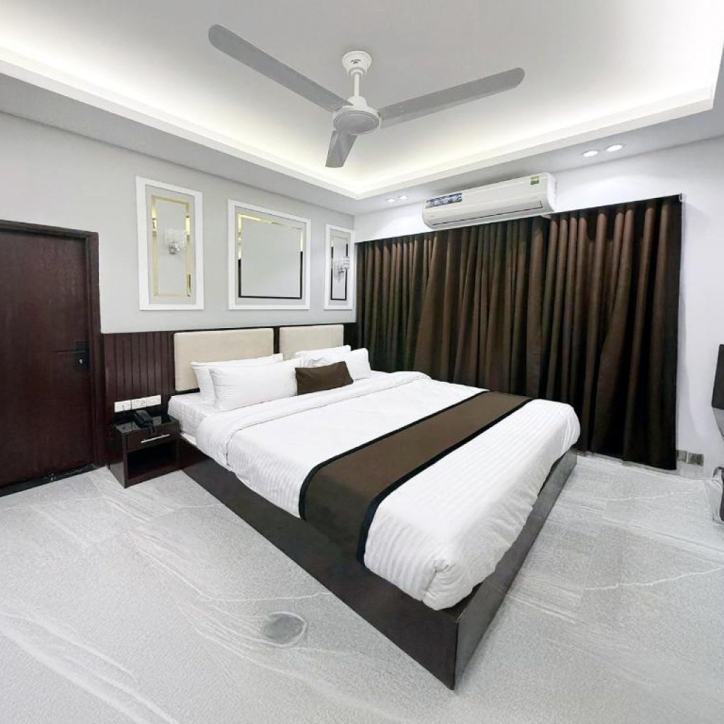 Hotel The Glory