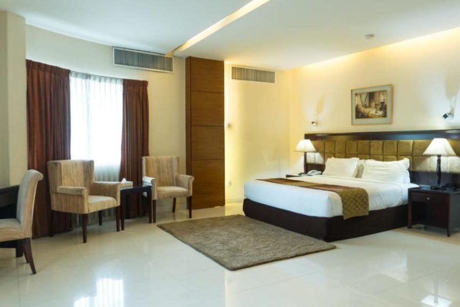 The Avenue Hotel & Suites