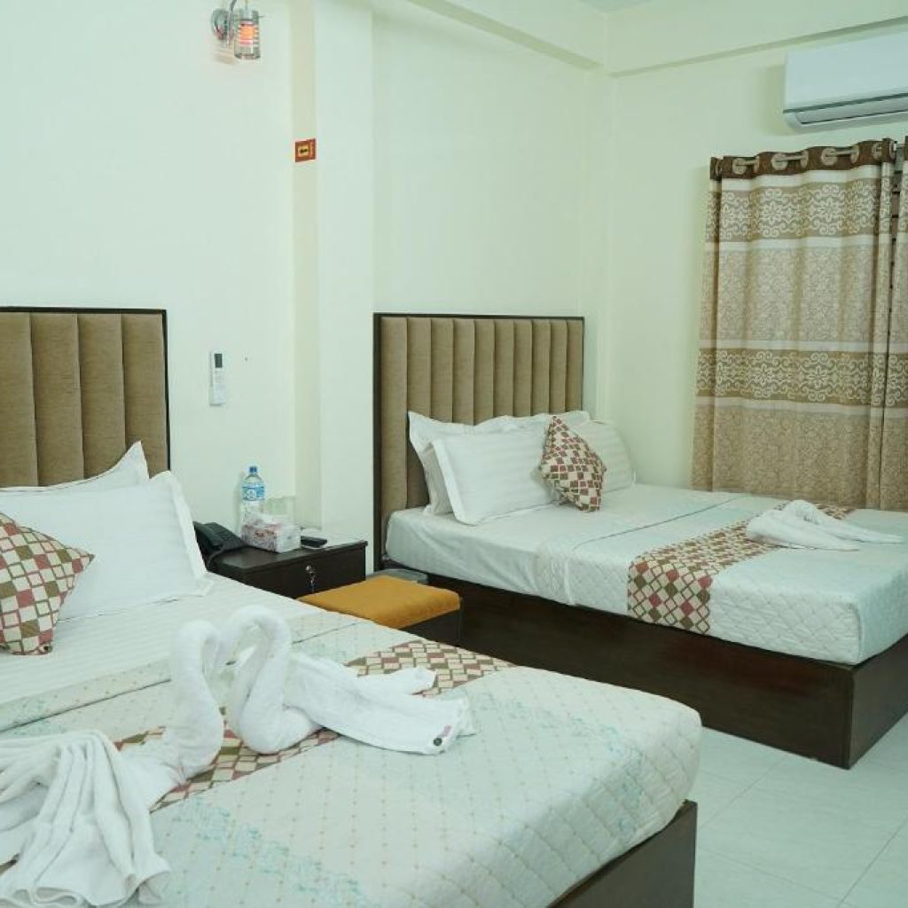 Hotel Grand Shah Kamal