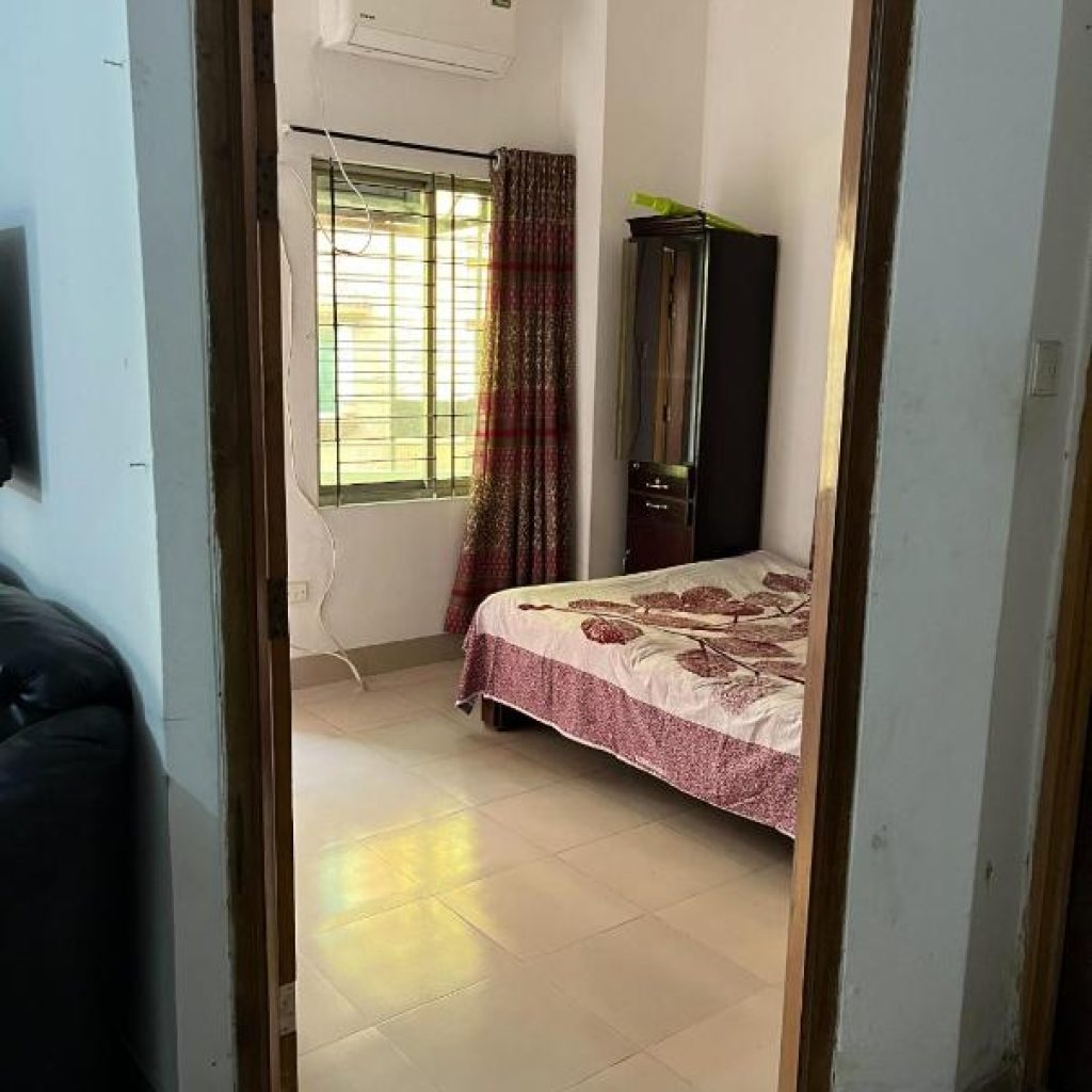 Lovely two bed apartment close to Dhaka Airport