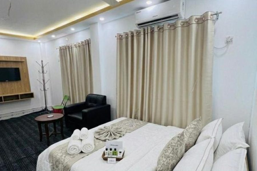 WhiteHouse GoStay