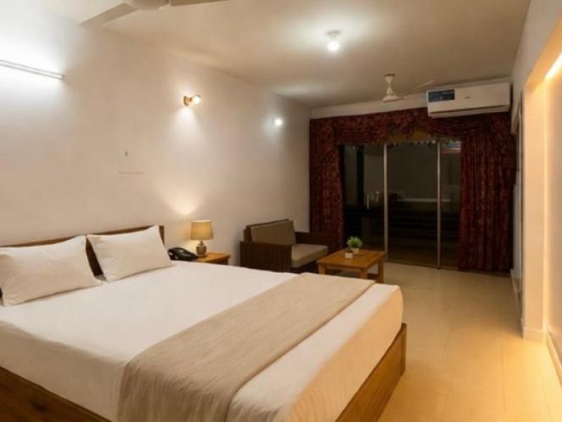 Deluxe Double Room (2 Adults + 1 Child) – AWCB