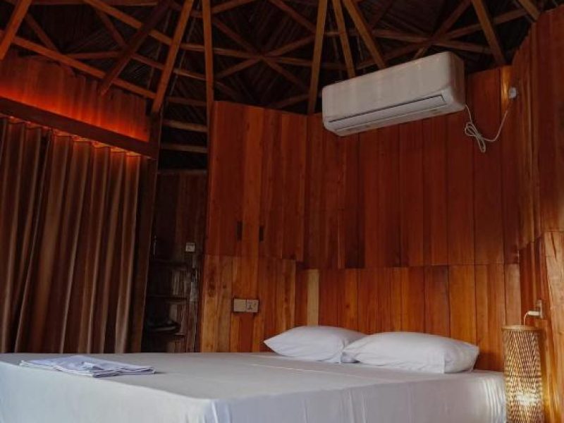Standard Deluxe Room – BMR
