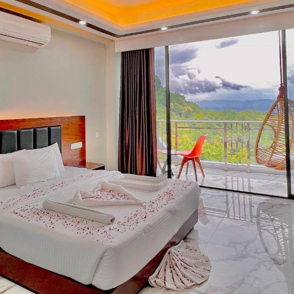 Cloudy Inn Resort