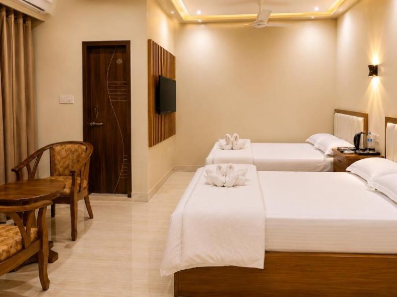 Deluxe King Room – HGD