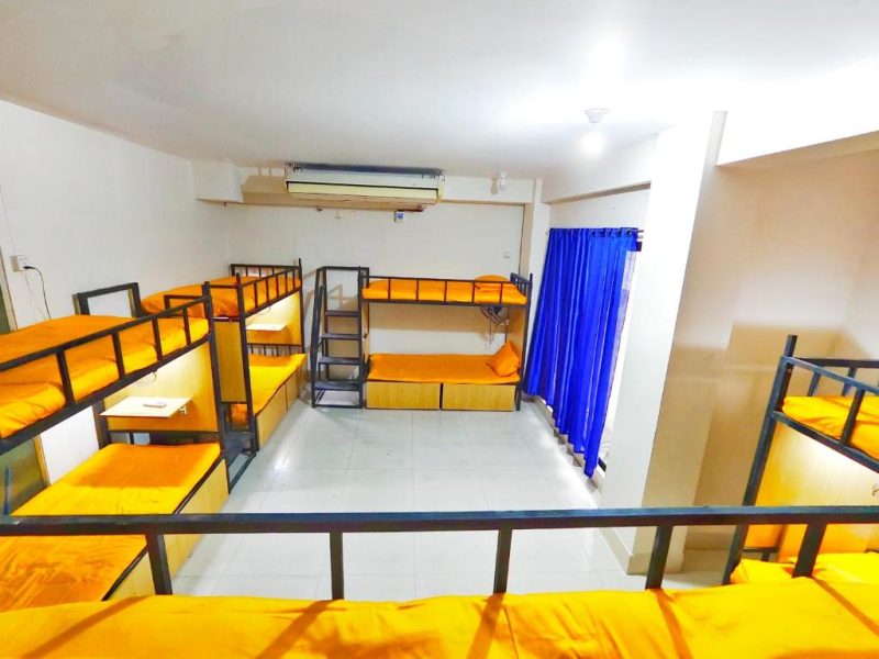 10-Bed Male Dormitory Room – YHBM