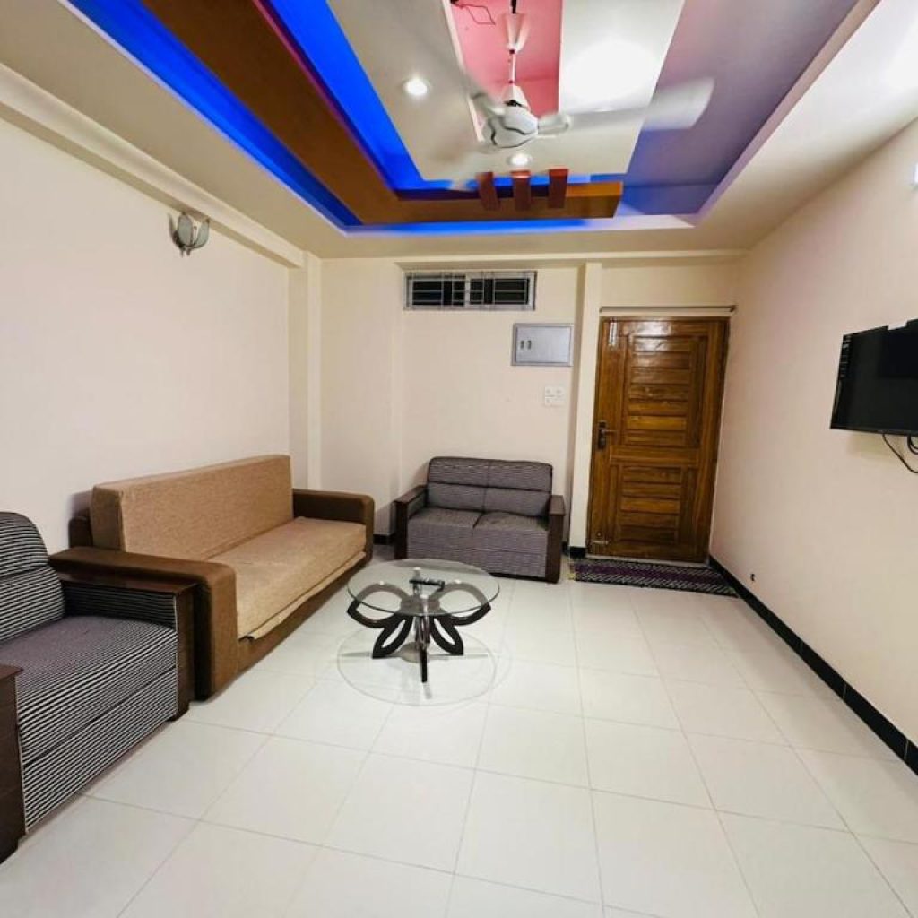 Vacation House a Service Apartment