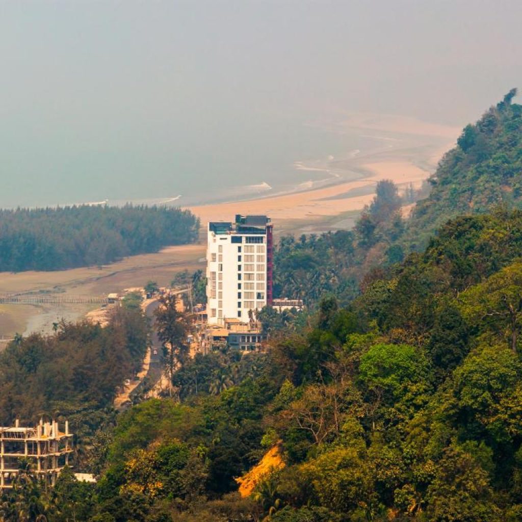Best Western Plus Bay Hills