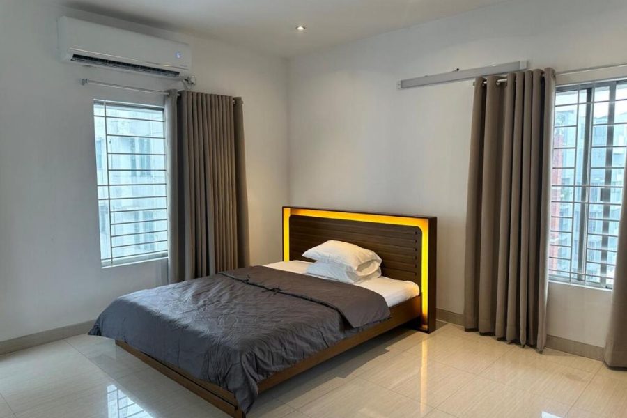 3 bed room furnished apartment in Bashundhara